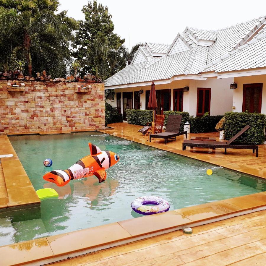 Rungnara Pool Villa Ban Ban San Sai Esterno foto
